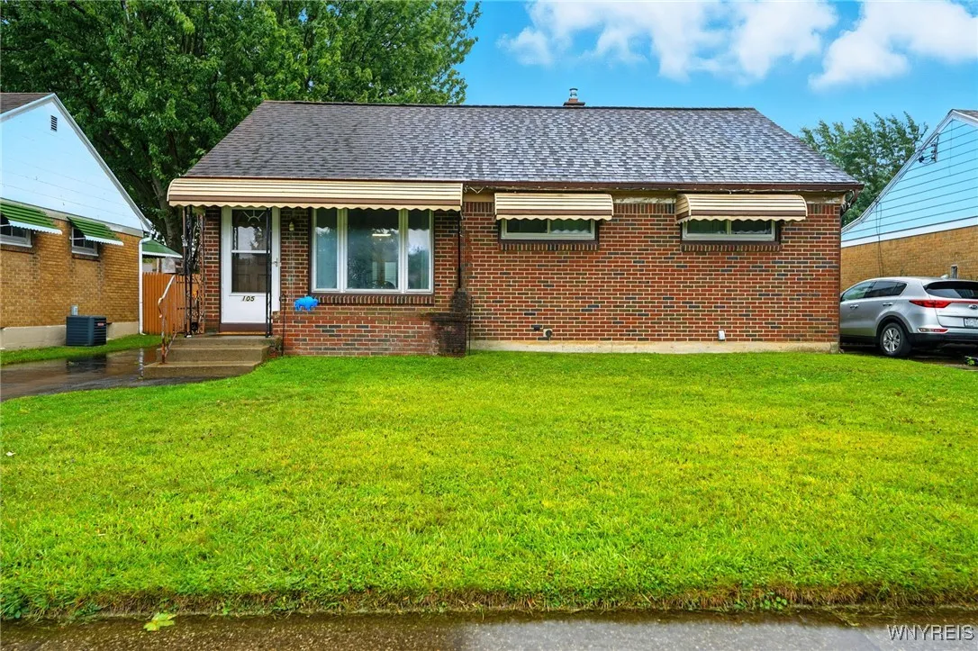 105 Seminole Parkway, Cheektowaga, New York 14225, Cheektowaga, New York 14225, 3 Bedrooms Bedrooms, 6 Rooms Rooms,2 BathroomsBathrooms,Residential,For Sale,105 Seminole Parkway, Cheektowaga, New York 14225,0,B1635830