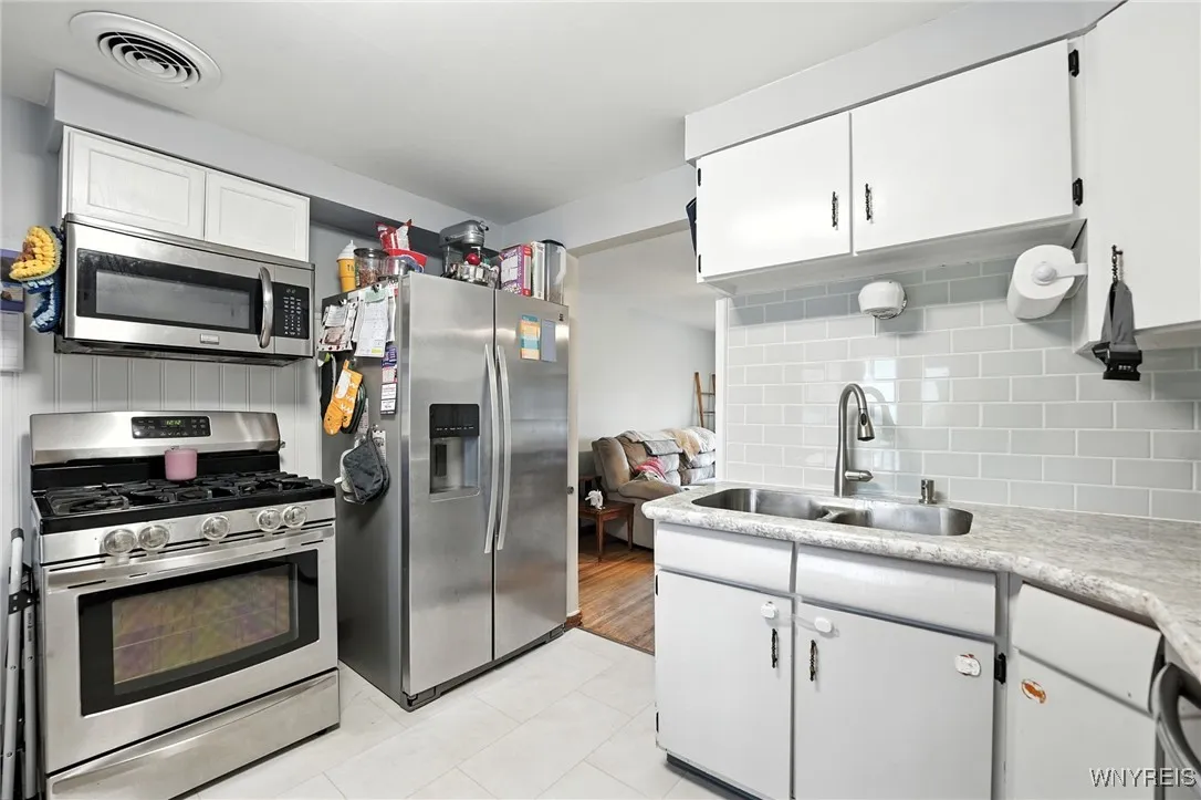 105 Seminole Parkway, Cheektowaga, New York 14225, Cheektowaga, New York 14225, 3 Bedrooms Bedrooms, 6 Rooms Rooms,2 BathroomsBathrooms,Residential,For Sale,105 Seminole Parkway, Cheektowaga, New York 14225,0,B1635830