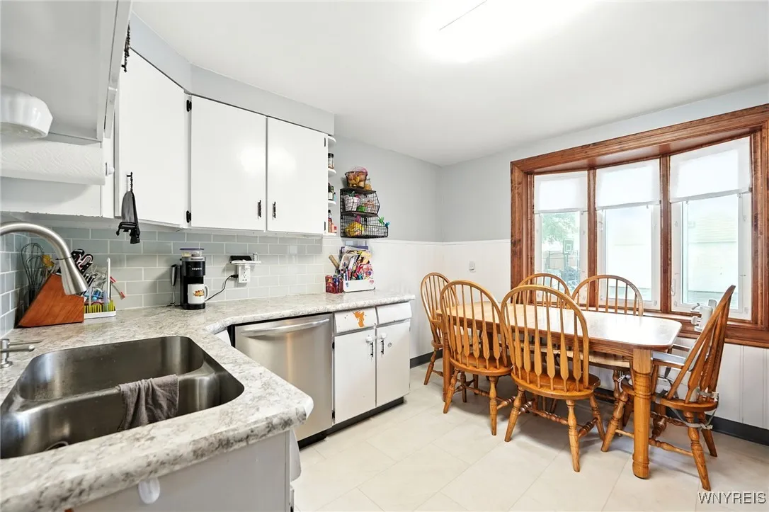 105 Seminole Parkway, Cheektowaga, New York 14225, Cheektowaga, New York 14225, 3 Bedrooms Bedrooms, 6 Rooms Rooms,2 BathroomsBathrooms,Residential,For Sale,105 Seminole Parkway, Cheektowaga, New York 14225,0,B1635830