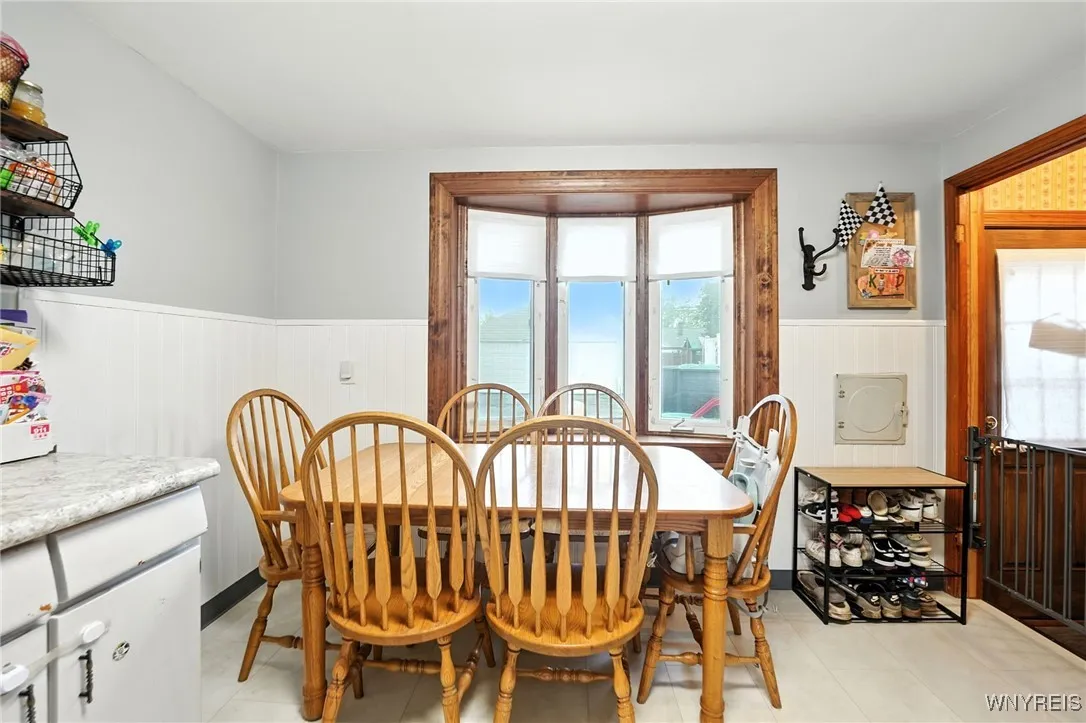 105 Seminole Parkway, Cheektowaga, New York 14225, Cheektowaga, New York 14225, 3 Bedrooms Bedrooms, 6 Rooms Rooms,2 BathroomsBathrooms,Residential,For Sale,105 Seminole Parkway, Cheektowaga, New York 14225,0,B1635830