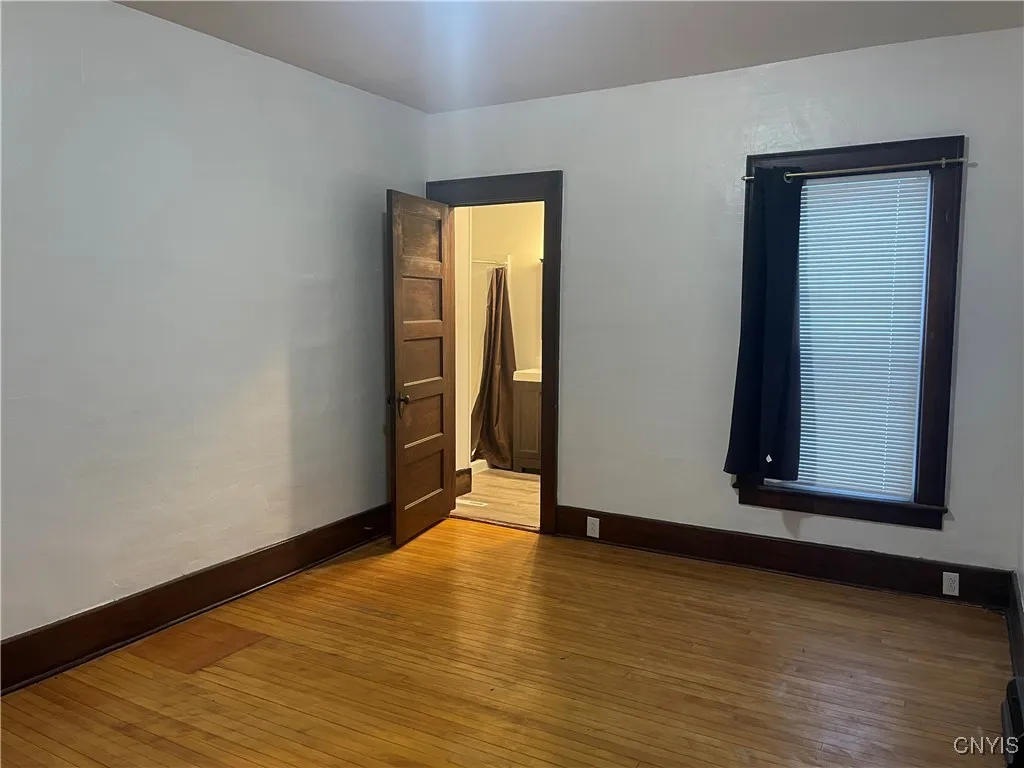 1st floor potential bonus bedroom