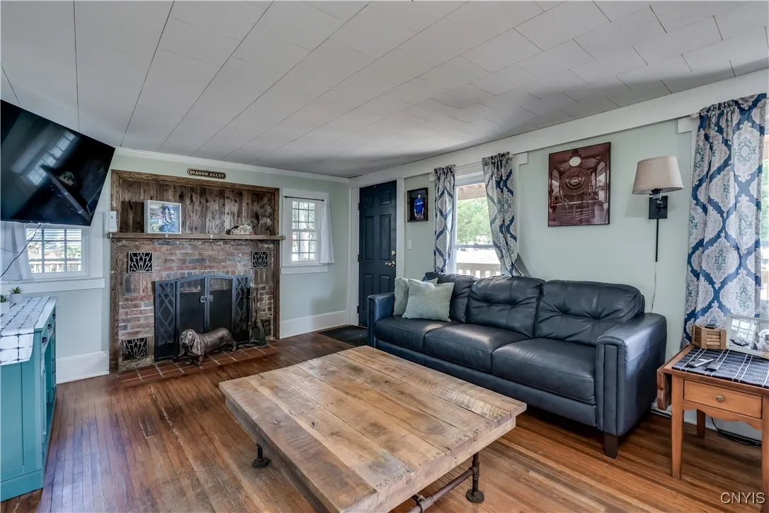 9 Redfield Street, Constantia, New York 13044, Constantia, New York 13044, 2 Bedrooms Bedrooms, 6 Rooms Rooms,1 BathroomBathrooms,Residential,Closed,9 Redfield Street, Constantia, New York 13044,0,S1635991