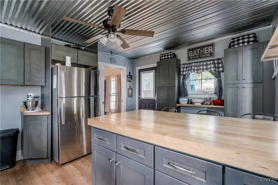 9 Redfield Street, Constantia, New York 13044, Constantia, New York 13044, 2 Bedrooms Bedrooms, 6 Rooms Rooms,1 BathroomBathrooms,Residential,Closed,9 Redfield Street, Constantia, New York 13044,0,S1635991