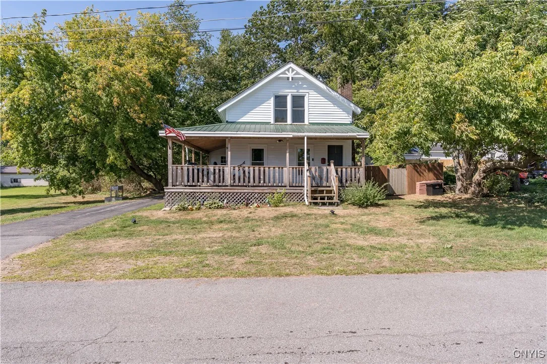 9 Redfield Street, Constantia, New York 13044, Constantia, New York 13044, 2 Bedrooms Bedrooms, 6 Rooms Rooms,1 BathroomBathrooms,Residential,Closed,9 Redfield Street, Constantia, New York 13044,0,S1635991