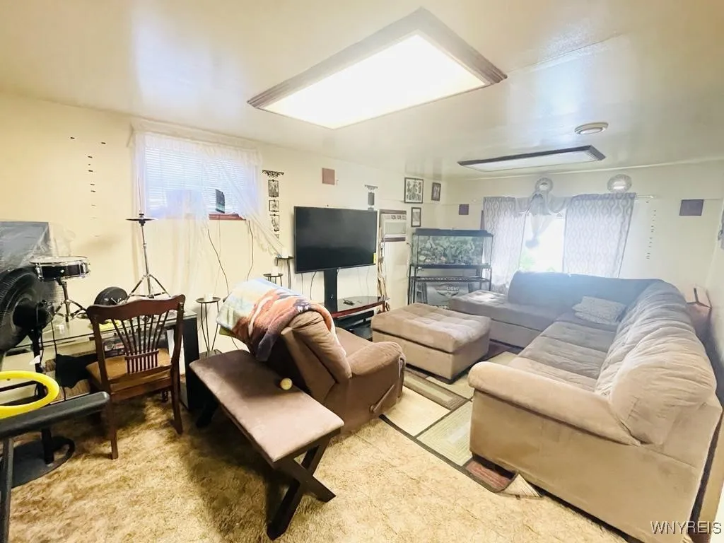 28 Boyd Street, Buffalo, New York 14213, Buffalo, New York 14213, 5 Bedrooms Bedrooms, ,2 BathroomsBathrooms,Residential,For Sale,28 Boyd Street, Buffalo, New York 14213,0,B1636031