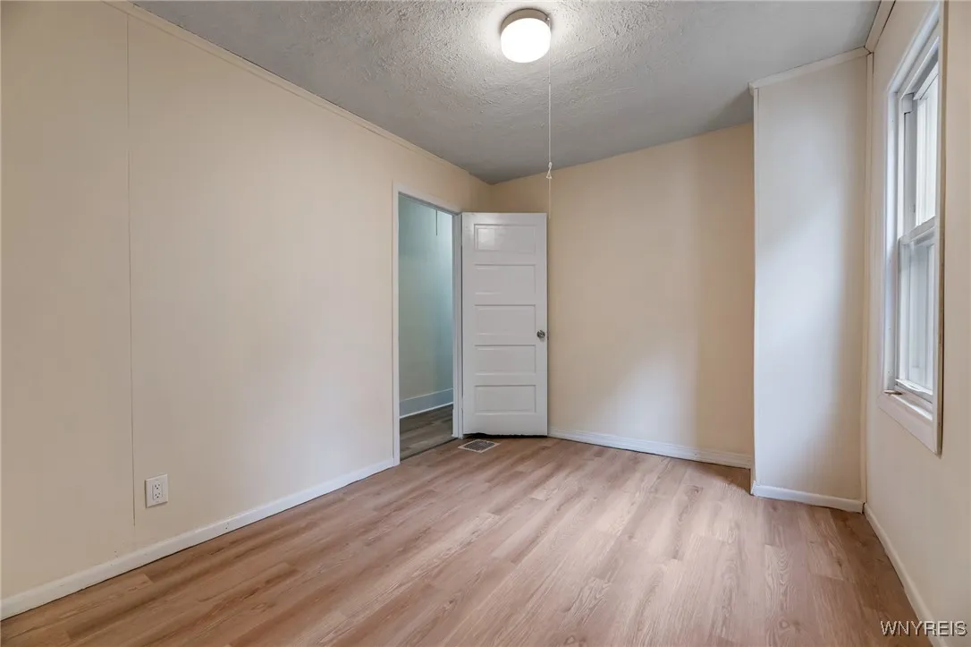 53 Bickford Avenue, Buffalo, New York 14215, Buffalo, New York 14215, 3 Bedrooms Bedrooms, 5 Rooms Rooms,1 BathroomBathrooms,Residential,For Sale,53 Bickford Avenue, Buffalo, New York 14215,0,B1636046