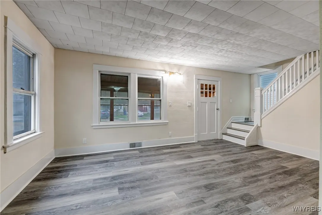 53 Bickford Avenue, Buffalo, New York 14215, Buffalo, New York 14215, 3 Bedrooms Bedrooms, 5 Rooms Rooms,1 BathroomBathrooms,Residential,For Sale,53 Bickford Avenue, Buffalo, New York 14215,0,B1636046