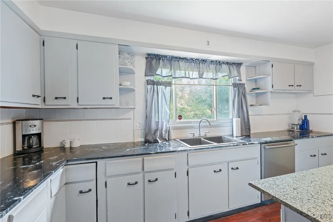 512 Boyden Street, Syracuse, New York 13206, Syracuse, New York 13206, 4 Bedrooms Bedrooms, ,2 BathroomsBathrooms,Residential,Closed,512 Boyden Street, Syracuse, New York 13206,0,S1636076
