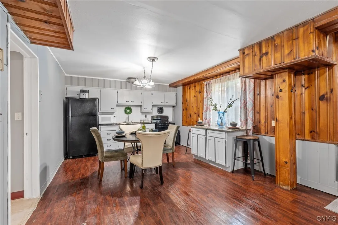 512 Boyden Street, Syracuse, New York 13206, Syracuse, New York 13206, 4 Bedrooms Bedrooms, ,2 BathroomsBathrooms,Residential,Closed,512 Boyden Street, Syracuse, New York 13206,0,S1636076