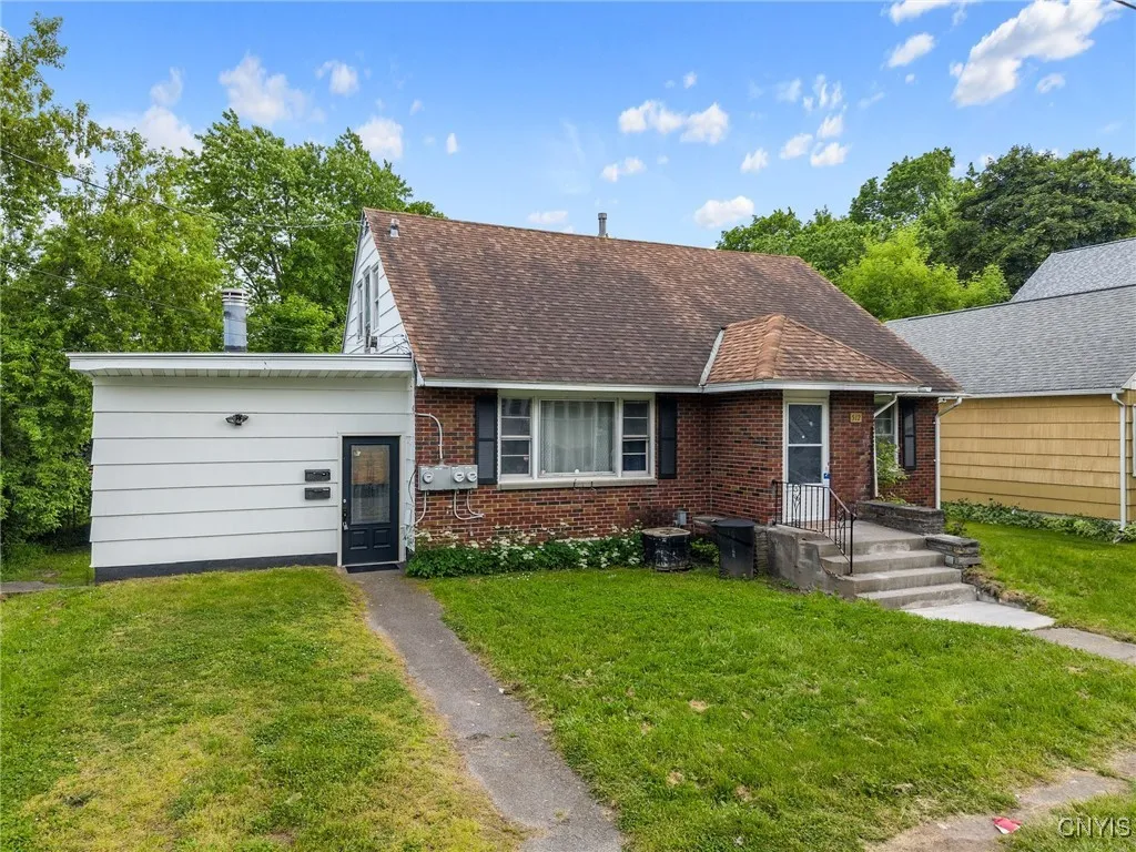 512 Boyden Street, Syracuse, New York 13206, Syracuse, New York 13206, 4 Bedrooms Bedrooms, ,2 BathroomsBathrooms,Residential,Closed,512 Boyden Street, Syracuse, New York 13206,0,S1636076