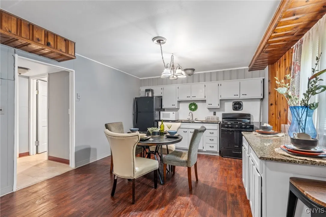 512 Boyden Street, Syracuse, New York 13206, Syracuse, New York 13206, 4 Bedrooms Bedrooms, ,2 BathroomsBathrooms,Residential,Closed,512 Boyden Street, Syracuse, New York 13206,0,S1636076