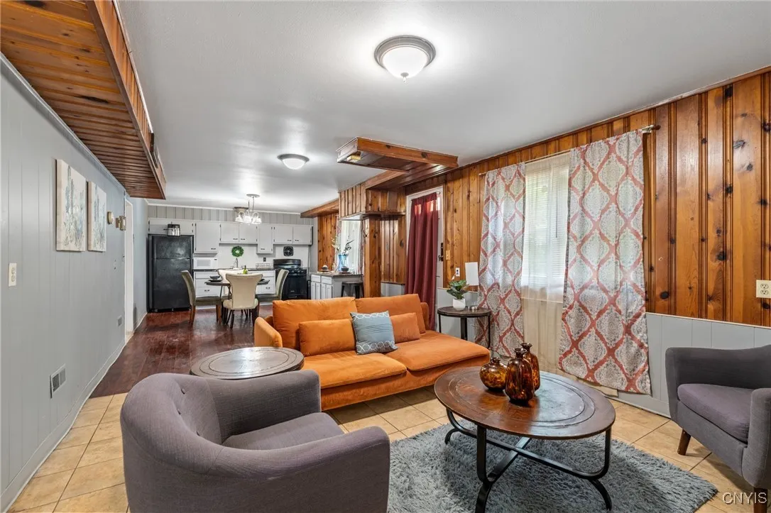 512 Boyden Street, Syracuse, New York 13206, Syracuse, New York 13206, 4 Bedrooms Bedrooms, ,2 BathroomsBathrooms,Residential,Closed,512 Boyden Street, Syracuse, New York 13206,0,S1636076
