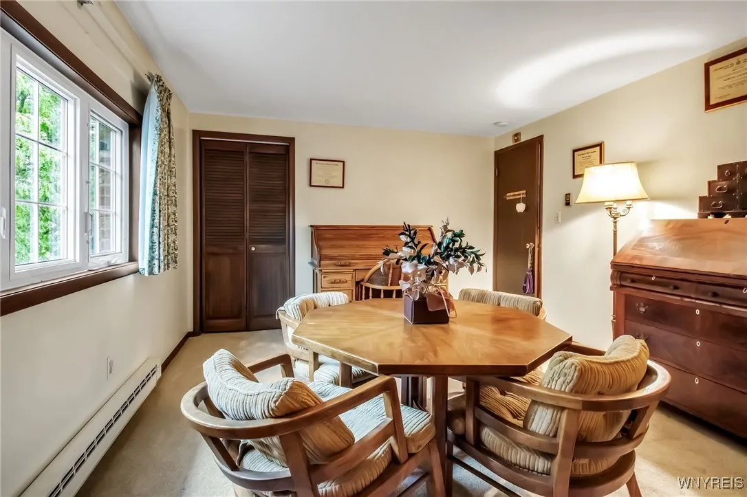 92 Wellington Court, Amherst, New York 14221, Amherst, New York 14221, 3 Bedrooms Bedrooms, 9 Rooms Rooms,1 BathroomBathrooms,Residential,For Sale,92 Wellington Court, Amherst, New York 14221,0,B1635839