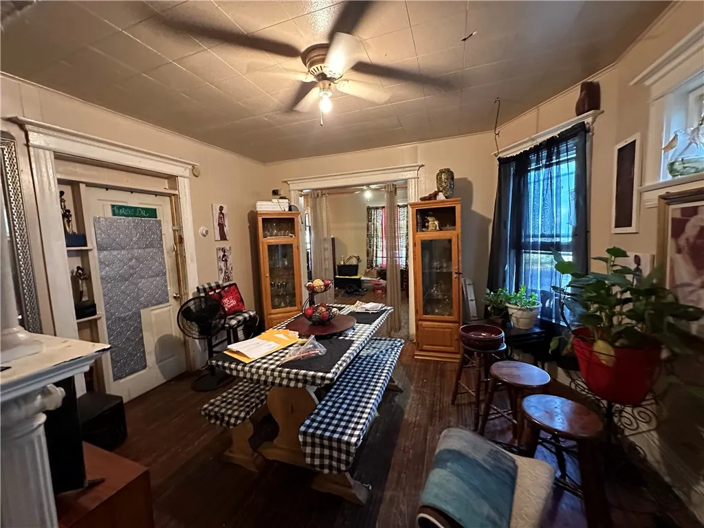 63 Peck Street, Rochester, New York 14609, Rochester, New York 14609, 6 Bedrooms Bedrooms, ,2 BathroomsBathrooms,Residential,For Sale,63 Peck Street, Rochester, New York 14609,0,R1635431