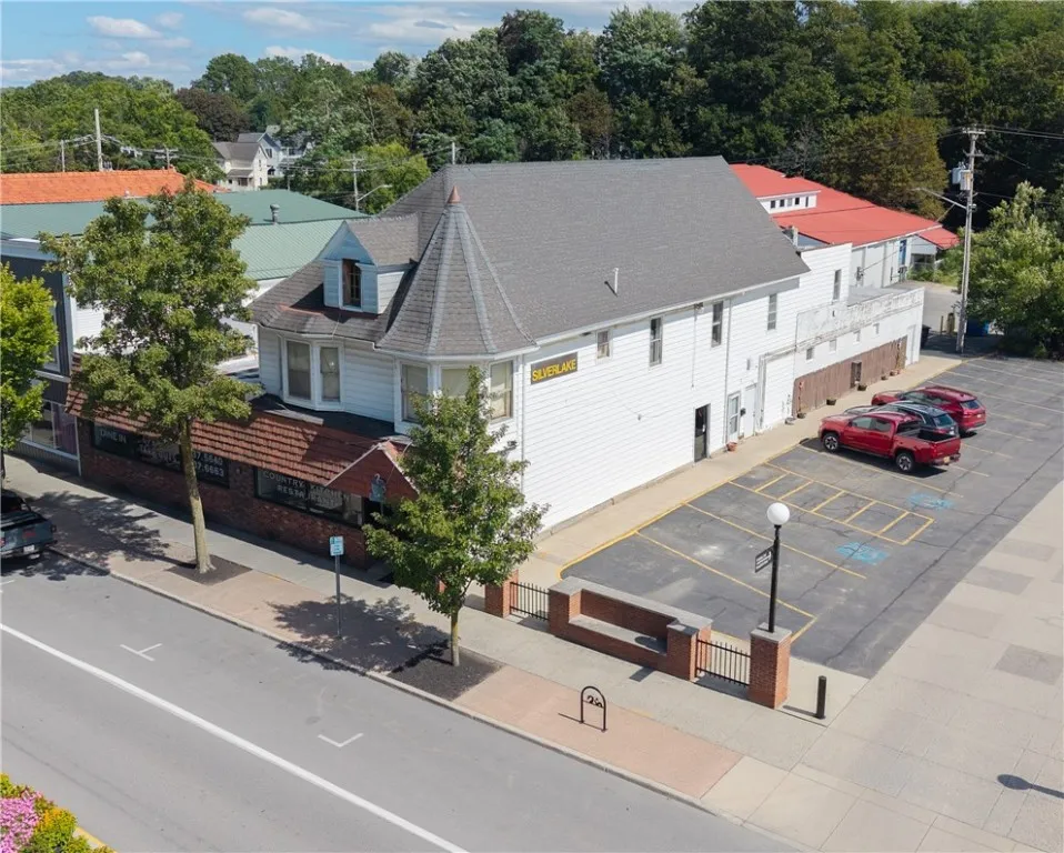 32-34 Main Street South, Perry, New York 14530, Perry, New York 14530, ,Commercial Sale,For Sale,32-34 Main Street South, Perry, New York 14530,0,R1633441