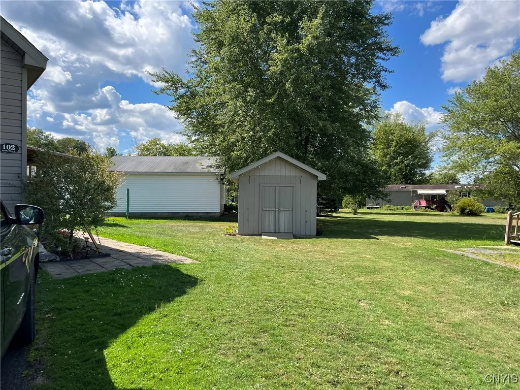 102 South Pazdur Boulevard South, Westmoreland, Ne, Westmoreland, New York 13440, 3 Bedrooms Bedrooms, 6 Rooms Rooms,2 BathroomsBathrooms,Residential,For Sale,102 South Pazdur Boulevard South, Westmoreland, Ne,0,S1635089