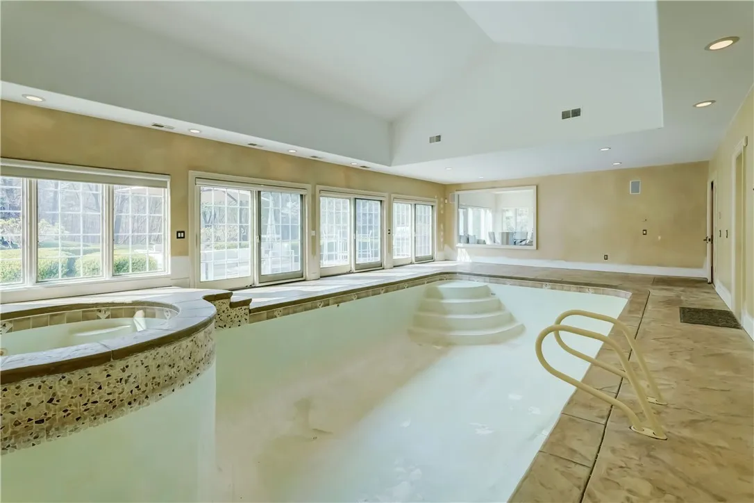 4 Windscape Park, Pittsford, New York 14534, Pittsford, New York 14534, 6 Bedrooms Bedrooms, 16 Rooms Rooms,5 BathroomsBathrooms,Residential,For Sale,4 Windscape Park, Pittsford, New York 14534,0,R1635234