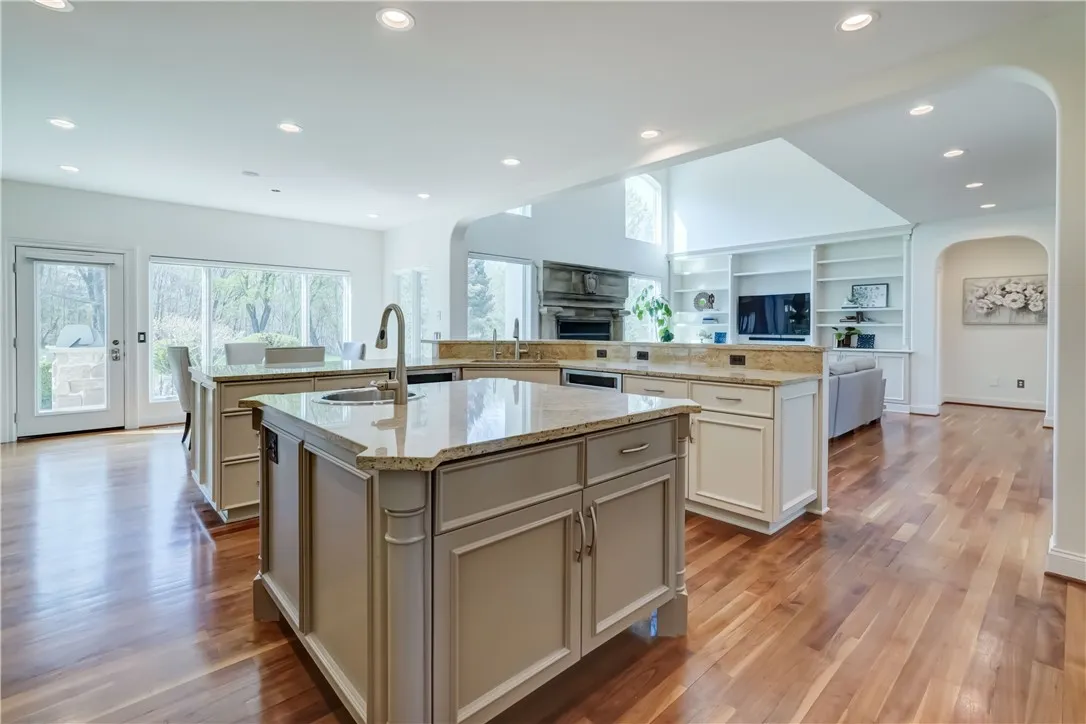 4 Windscape Park, Pittsford, New York 14534, Pittsford, New York 14534, 6 Bedrooms Bedrooms, 16 Rooms Rooms,5 BathroomsBathrooms,Residential,For Sale,4 Windscape Park, Pittsford, New York 14534,0,R1635234
