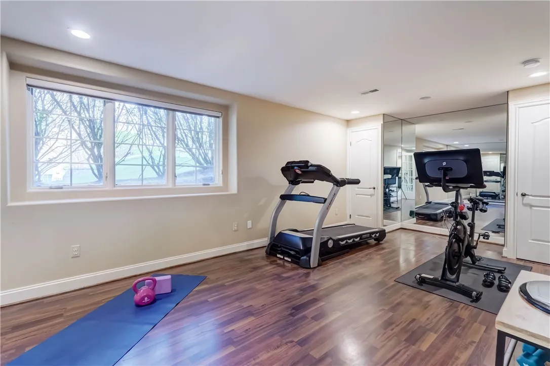 4 Windscape Park, Pittsford, New York 14534, Pittsford, New York 14534, 6 Bedrooms Bedrooms, 16 Rooms Rooms,5 BathroomsBathrooms,Residential,For Sale,4 Windscape Park, Pittsford, New York 14534,0,R1635234
