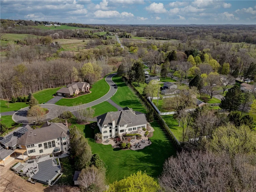 4 Windscape Park, Pittsford, New York 14534, Pittsford, New York 14534, 6 Bedrooms Bedrooms, 16 Rooms Rooms,5 BathroomsBathrooms,Residential,For Sale,4 Windscape Park, Pittsford, New York 14534,0,R1635234
