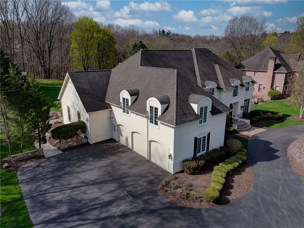 4 Windscape Park, Pittsford, New York 14534, Pittsford, New York 14534, 6 Bedrooms Bedrooms, 16 Rooms Rooms,5 BathroomsBathrooms,Residential,For Sale,4 Windscape Park, Pittsford, New York 14534,0,R1635234