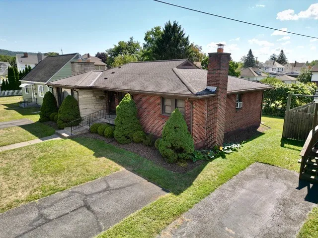 327 Noble Street, Elmira City, New York 14901, Elmira City, New York 14901, 3 Bedrooms Bedrooms, 7 Rooms Rooms,1 BathroomBathrooms,Residential,For Sale,327 Noble Street, Elmira City, New York 14901,0,R1634024