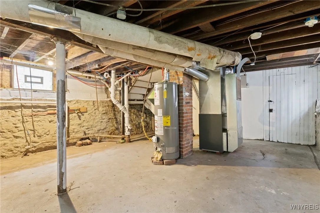 640 E Delavan Ave Avenue N, Buffalo, New York 1421, Buffalo, New York 14215, 4 Bedrooms Bedrooms, 7 Rooms Rooms,2 BathroomsBathrooms,Residential,For Sale,640 E Delavan Ave Avenue N, Buffalo, New York 1421,0,B1636006