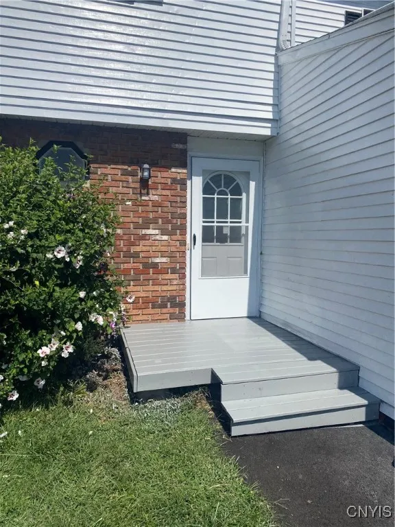 8050 Lucas Drive B, Clay, New York 13041, Clay, New York 13041, 3 Bedrooms Bedrooms, 6 Rooms Rooms,1 BathroomBathrooms,Residential,For Sale,8050 Lucas Drive B, Clay, New York 13041,0,S1636107