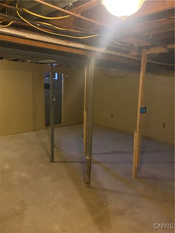8050 Lucas Drive B, Clay, New York 13041, Clay, New York 13041, 3 Bedrooms Bedrooms, 6 Rooms Rooms,1 BathroomBathrooms,Residential,For Sale,8050 Lucas Drive B, Clay, New York 13041,0,S1636107