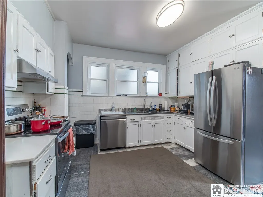 25 School Street, Bradford City, Pennsylvania 1670, Bradford City, Pennsylvania 16701, 5 Bedrooms Bedrooms, 16 Rooms Rooms,3 BathroomsBathrooms,Residential,For Sale,25 School Street, Bradford City, Pennsylvania 1670,0,R1636137
