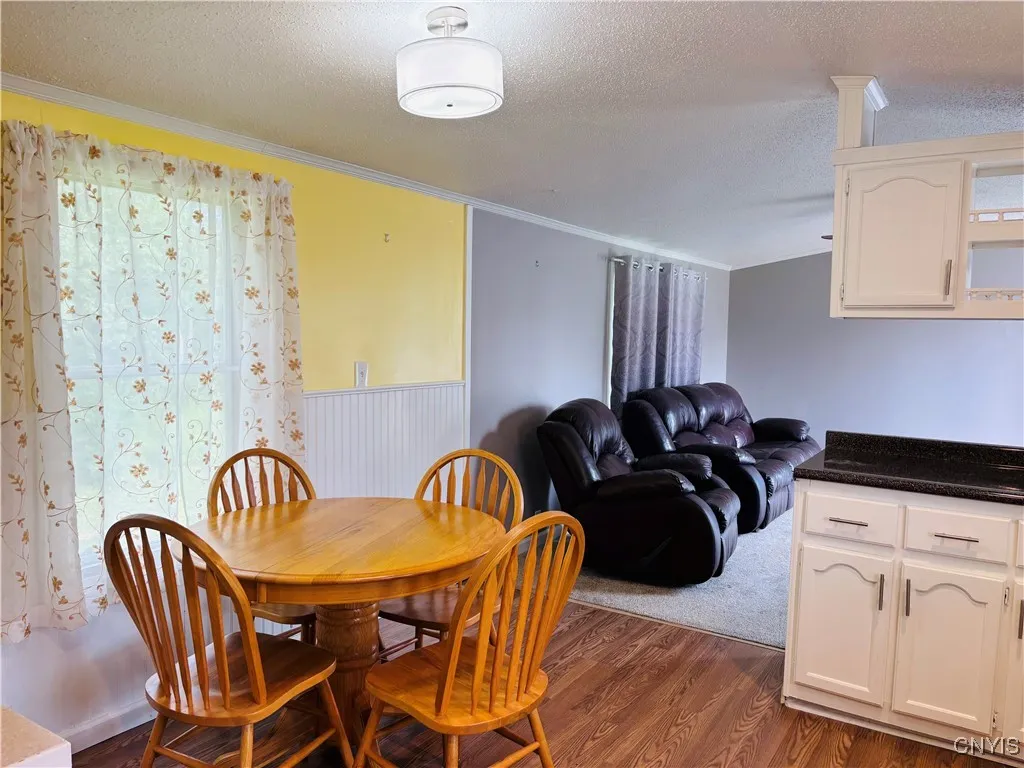 2304 Chancery Lane, Clay, New York 13090, Clay, New York 13090, 2 Bedrooms Bedrooms, 6 Rooms Rooms,2 BathroomsBathrooms,Residential,For Sale,2304 Chancery Lane, Clay, New York 13090,0,S1635784