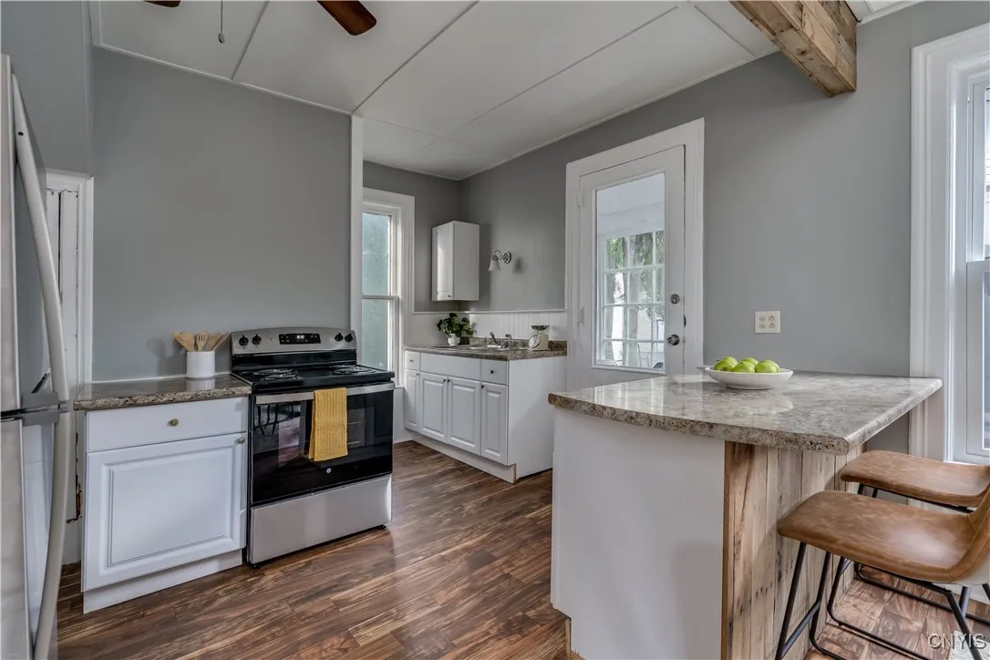 221 East Main Street, Watertown City, New York 136, Watertown City, New York 13601, 4 Bedrooms Bedrooms, 7 Rooms Rooms,2 BathroomsBathrooms,Residential,For Sale,221 East Main Street, Watertown City, New York 136,0,S1636132