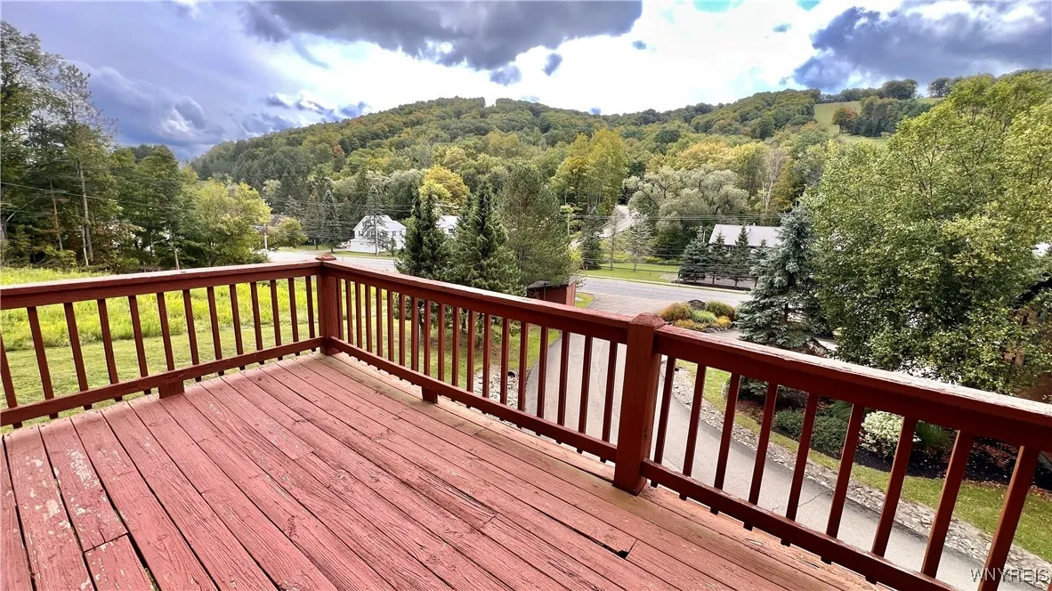 14 Stone, Ellicottville, New York 14731, Ellicottville, New York 14731, 4 Bedrooms Bedrooms, 8 Rooms Rooms,2 BathroomsBathrooms,Residential,Closed,14 Stone, Ellicottville, New York 14731,0,B1636114
