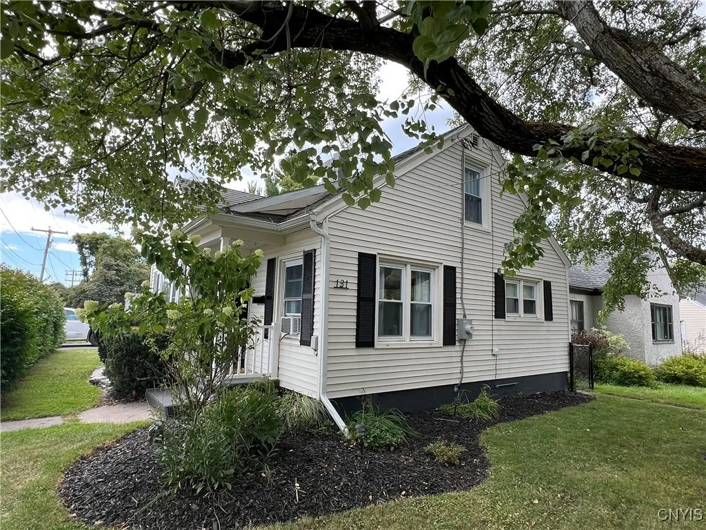 131 Barben Avenue, Watertown City, New York 13601, Watertown City, New York 13601, 3 Bedrooms Bedrooms, 8 Rooms Rooms,2 BathroomsBathrooms,Residential,For Sale,131 Barben Avenue, Watertown City, New York 13601,0,S1636119