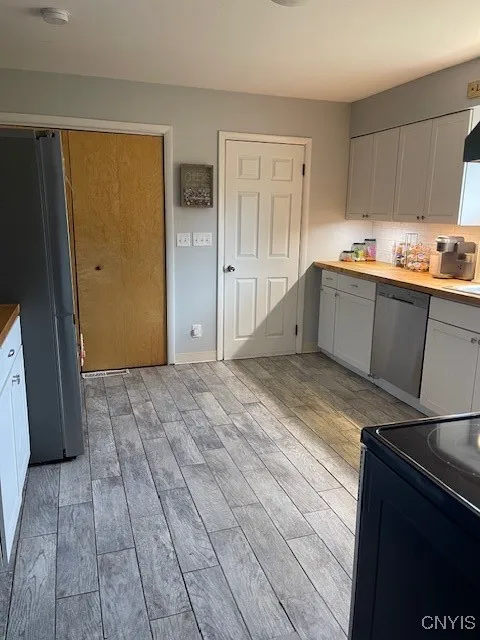 8367 Cazenovia Road, Pompey, New York 13104, Pompey, New York 13104, 4 Bedrooms Bedrooms, 9 Rooms Rooms,1 BathroomBathrooms,Residential,For Sale,8367 Cazenovia Road, Pompey, New York 13104,0,S1636054