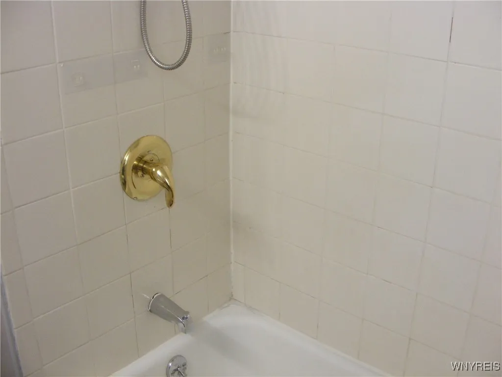 165 Boncroft Drive, West Seneca, New York 14224, West Seneca, New York 14224, 4 Bedrooms Bedrooms, ,3 BathroomsBathrooms,Residential,For Sale,165 Boncroft Drive, West Seneca, New York 14224,0,B1636161