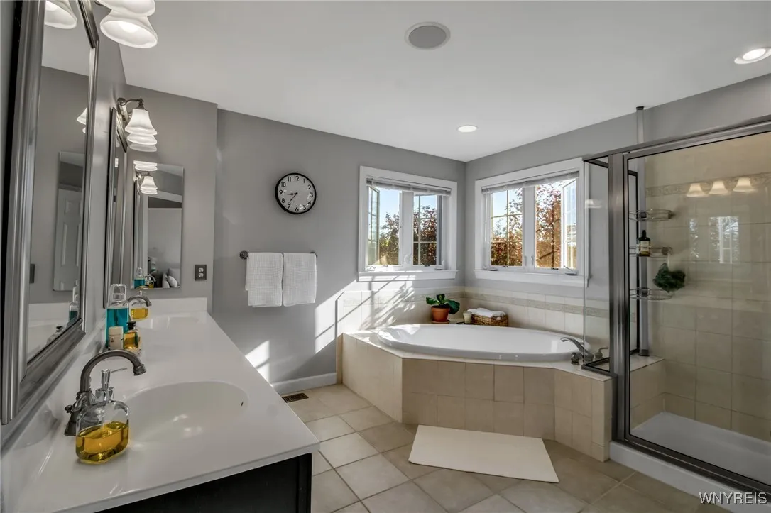 9 Winterhall Road, Orchard Park, New York 14127, Orchard Park, New York 14127, 4 Bedrooms Bedrooms, 13 Rooms Rooms,3 BathroomsBathrooms,Residential,For Sale,9 Winterhall Road, Orchard Park, New York 14127,0,B1635906