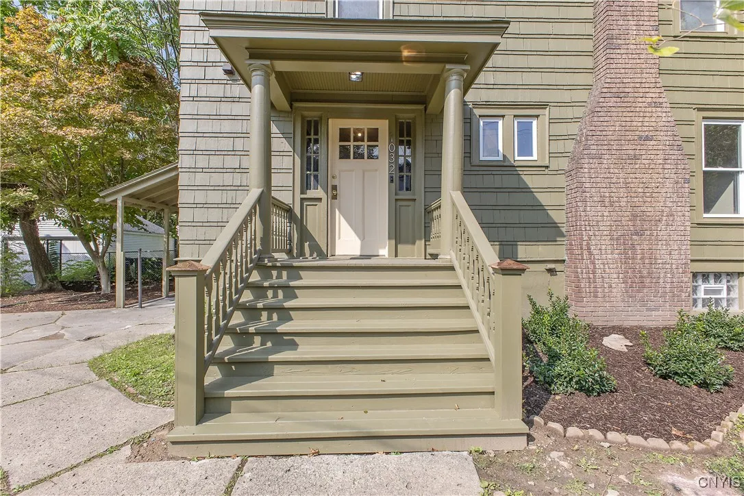 1032 Euclid Ave, Syracuse, New York 13210, Syracuse, New York 13210, 4 Bedrooms Bedrooms, 8 Rooms Rooms,3 BathroomsBathrooms,Residential,For Sale,1032 Euclid Ave, Syracuse, New York 13210,0,S1636193