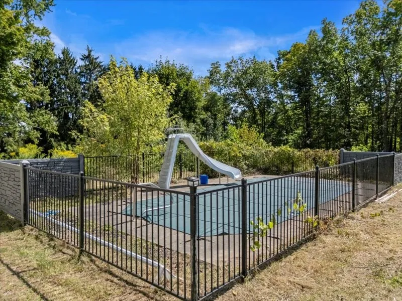 555 Elm Street Extension, Ithaca Town, New York 14, Ithaca Town, New York 14850, 3 Bedrooms Bedrooms, 7 Rooms Rooms,1 BathroomBathrooms,Residential,For Sale,555 Elm Street Extension, Ithaca Town, New York 14,0,R1636223