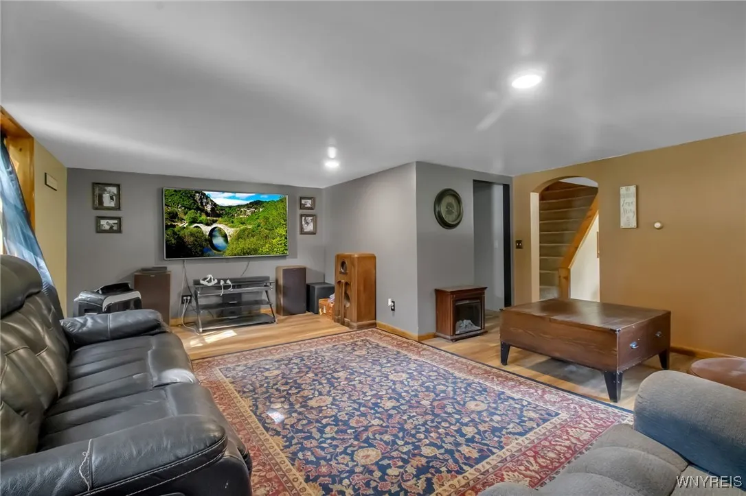 1073 Creek Road, Attica, New York 14011, Attica, New York 14011, 3 Bedrooms Bedrooms, 8 Rooms Rooms,2 BathroomsBathrooms,Residential,For Sale,1073 Creek Road, Attica, New York 14011,0,B1636091