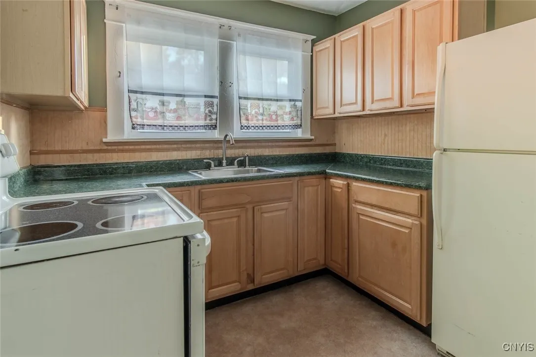 522 Frontenac Street, Watertown City, New York 136, Watertown City, New York 13601, 3 Bedrooms Bedrooms, 7 Rooms Rooms,1 BathroomBathrooms,Residential,For Sale,522 Frontenac Street, Watertown City, New York 136,0,S1636017