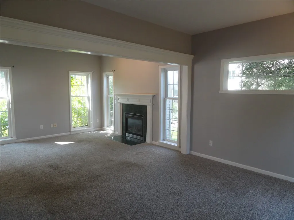 Great room or living/family room
