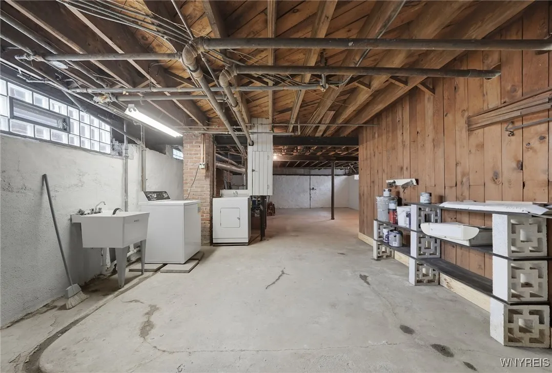 74 Admiral Road, Buffalo, New York 14216, Buffalo, New York 14216, 3 Bedrooms Bedrooms, 6 Rooms Rooms,1 BathroomBathrooms,Residential,For Sale,74 Admiral Road, Buffalo, New York 14216,0,B1633919