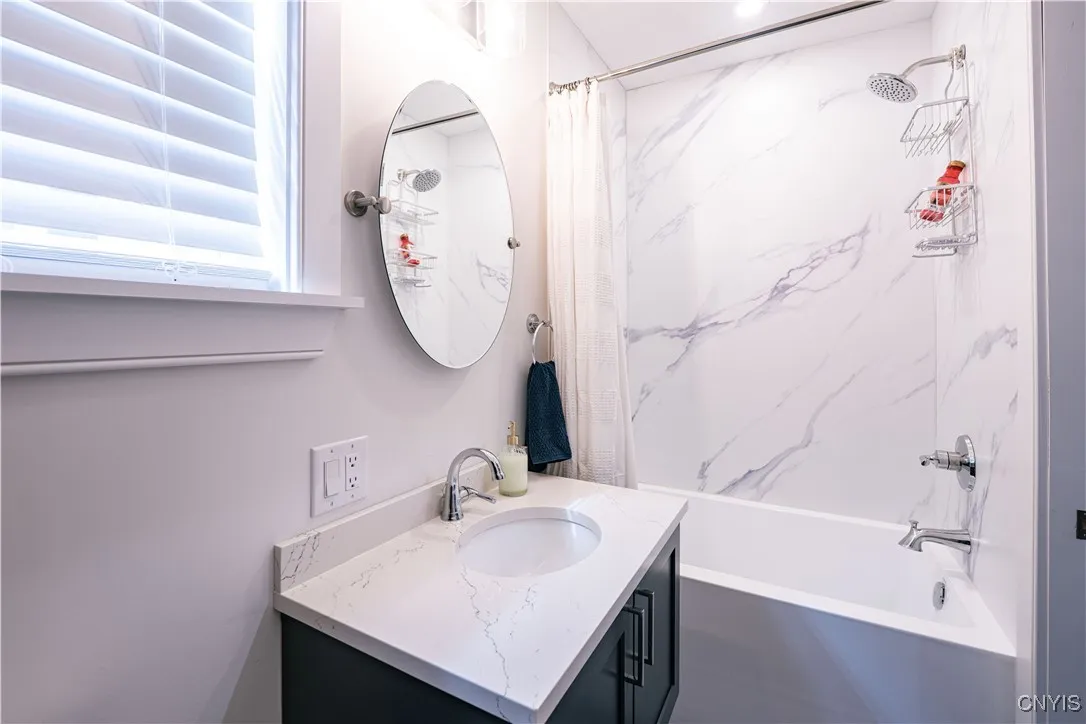 303 French Road, Utica, New York 13502, Utica, New York 13502, 3 Bedrooms Bedrooms, 8 Rooms Rooms,2 BathroomsBathrooms,Residential,Closed,303 French Road, Utica, New York 13502,0,S1635715