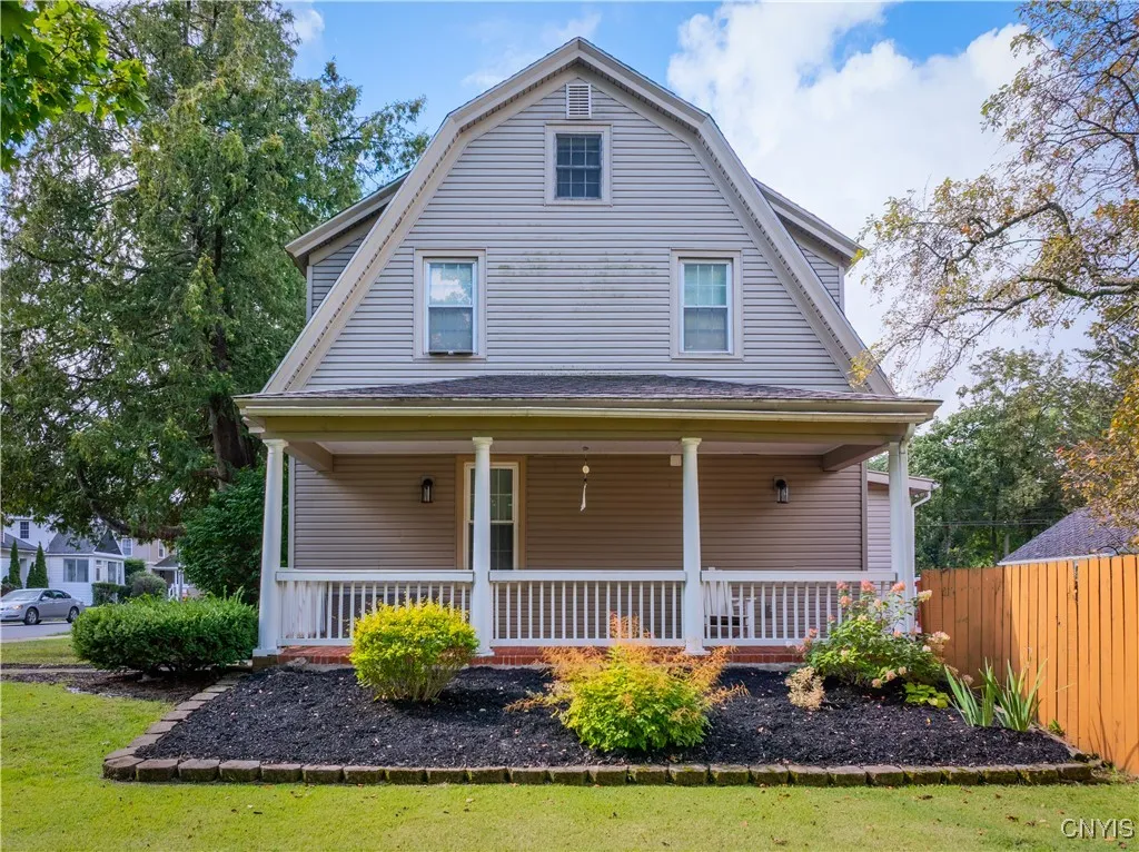 303 French Road, Utica, New York 13502, Utica, New York 13502, 3 Bedrooms Bedrooms, 8 Rooms Rooms,2 BathroomsBathrooms,Residential,Closed,303 French Road, Utica, New York 13502,0,S1635715