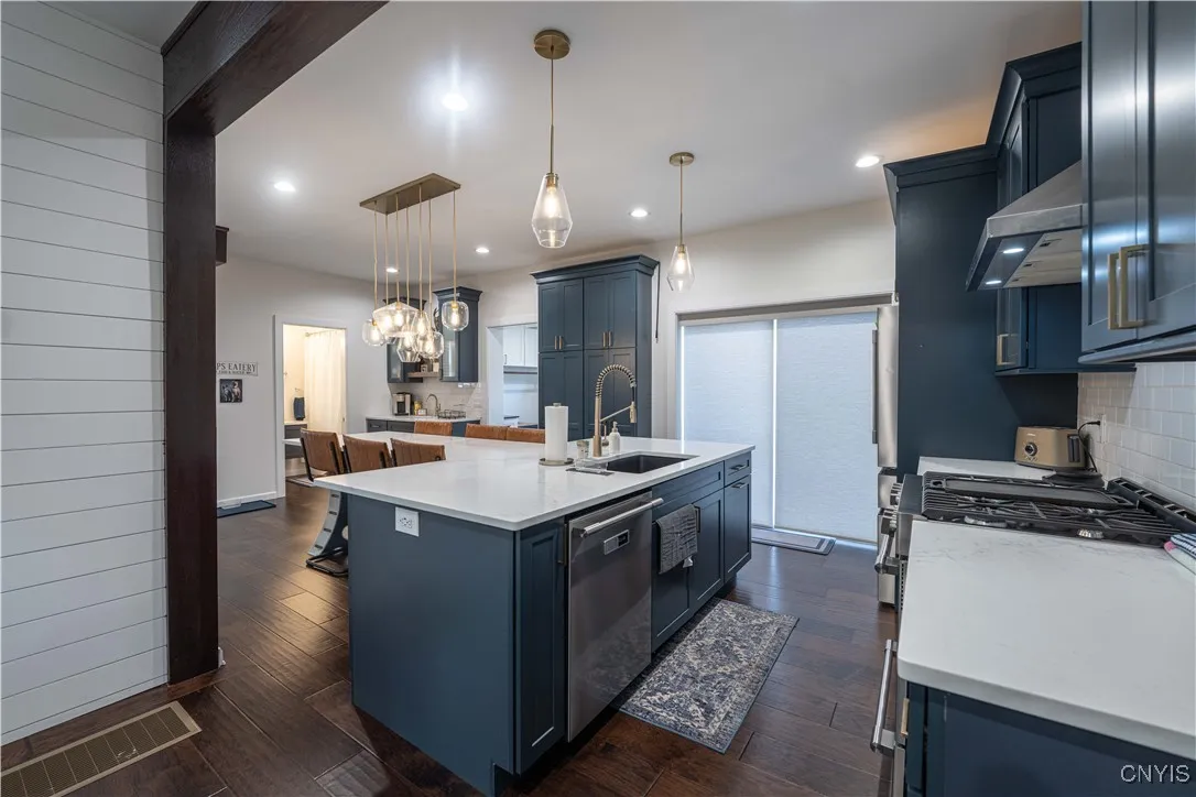 303 French Road, Utica, New York 13502, Utica, New York 13502, 3 Bedrooms Bedrooms, 8 Rooms Rooms,2 BathroomsBathrooms,Residential,Closed,303 French Road, Utica, New York 13502,0,S1635715