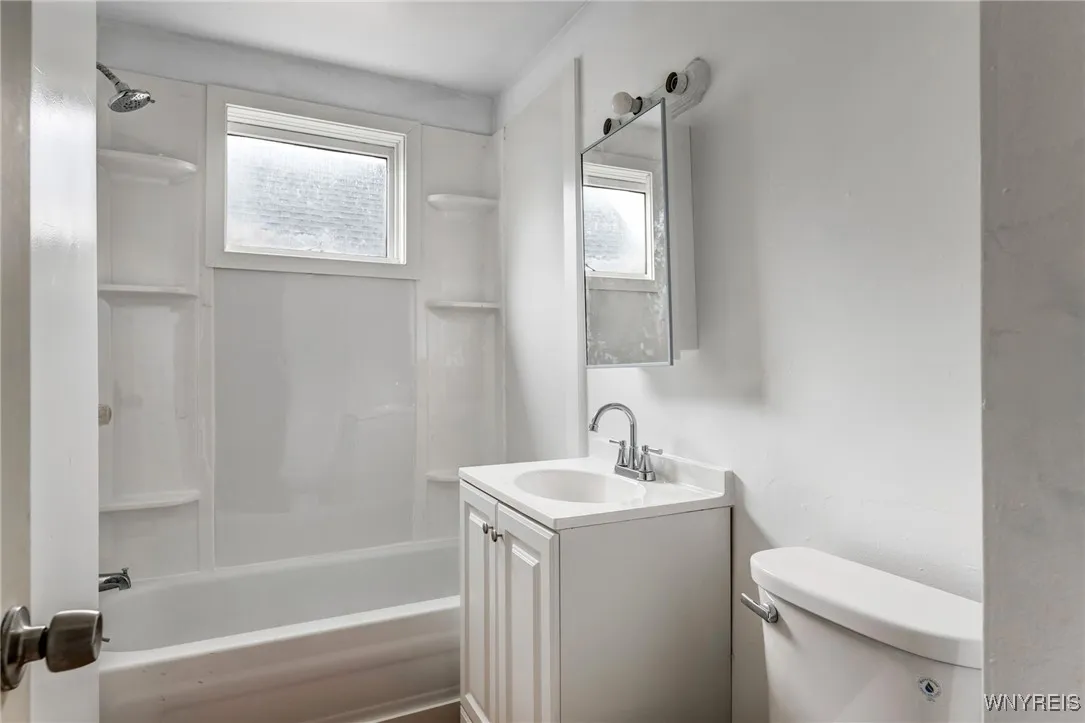 540 Willett Street, Buffalo, New York 14206, Buffalo, New York 14206, 5 Bedrooms Bedrooms, ,2 BathroomsBathrooms,Residential,For Sale,540 Willett Street, Buffalo, New York 14206,0,B1636290