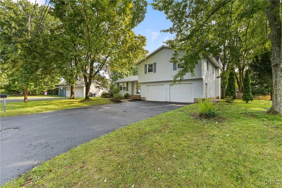 7728 Lemontree Lane, Clay, New York 13090, Clay, New York 13090, 4 Bedrooms Bedrooms, 8 Rooms Rooms,2 BathroomsBathrooms,Residential,Closed,7728 Lemontree Lane, Clay, New York 13090,0,S1635110