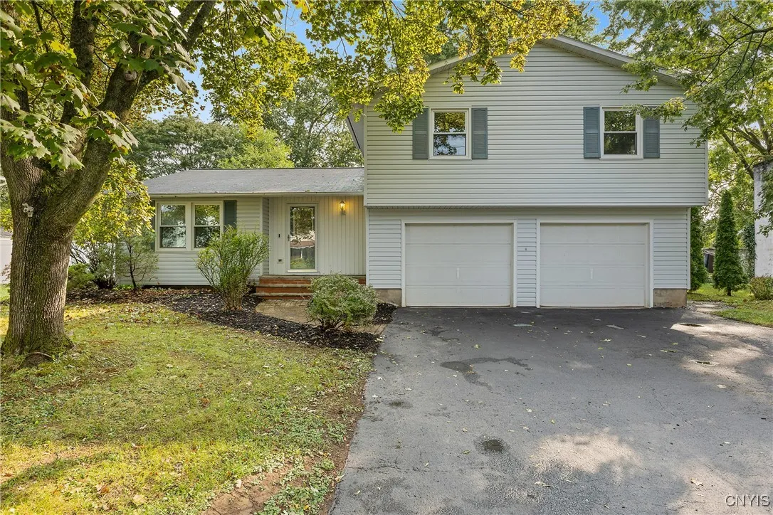 7728 Lemontree Lane, Clay, New York 13090, Clay, New York 13090, 4 Bedrooms Bedrooms, 8 Rooms Rooms,2 BathroomsBathrooms,Residential,Closed,7728 Lemontree Lane, Clay, New York 13090,0,S1635110