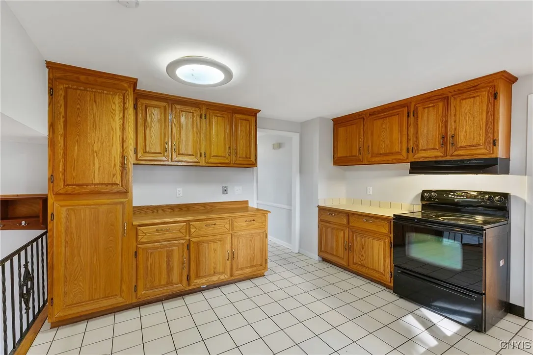 7728 Lemontree Lane, Clay, New York 13090, Clay, New York 13090, 4 Bedrooms Bedrooms, 8 Rooms Rooms,2 BathroomsBathrooms,Residential,Closed,7728 Lemontree Lane, Clay, New York 13090,0,S1635110